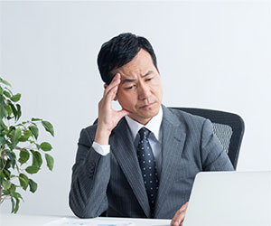 多くの調剤薬局経営者様が迷っています